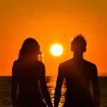 چرا فیلمنامه پدر و مادرمان را تکرار می کنیم: اگر عشق یک طرح آشنا است unnamed-file.jpg